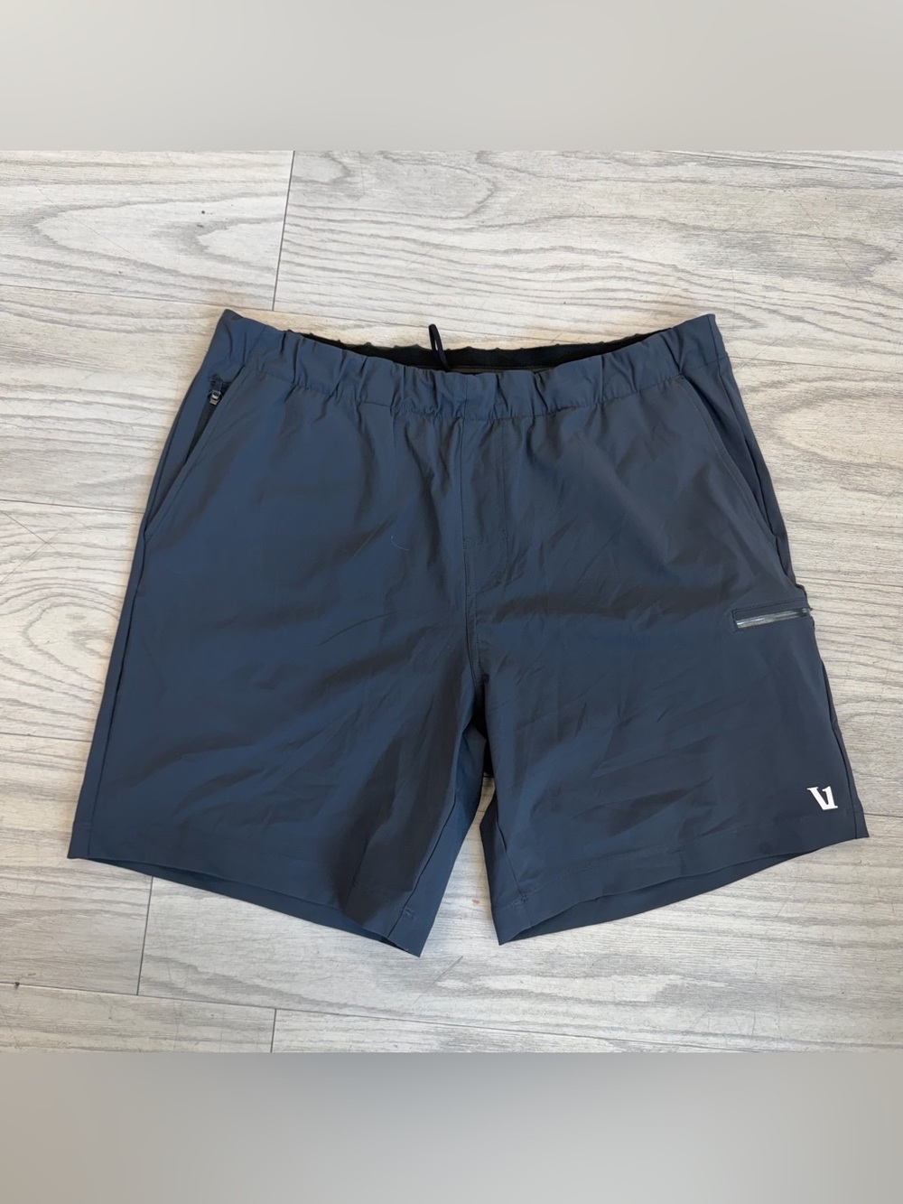 Vuori Dark Gray Athletic Shorts Like New
